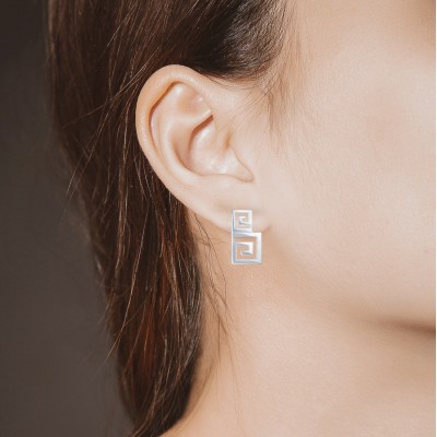 Meander Stud Earrings, 14K White Gold